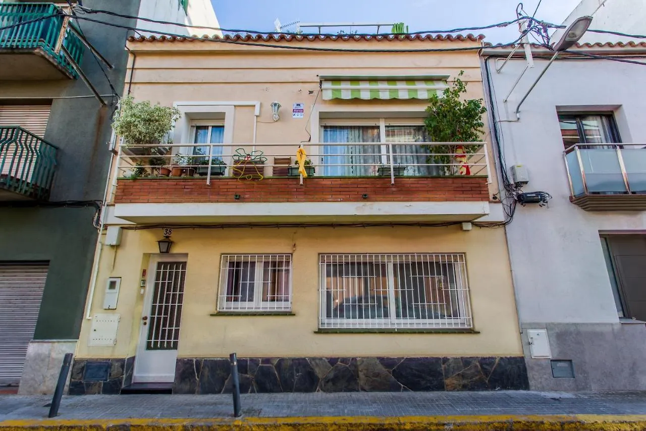 Barcelona Coast Apartment - Only 5 Minutes To The Beach Vilassar de Mar